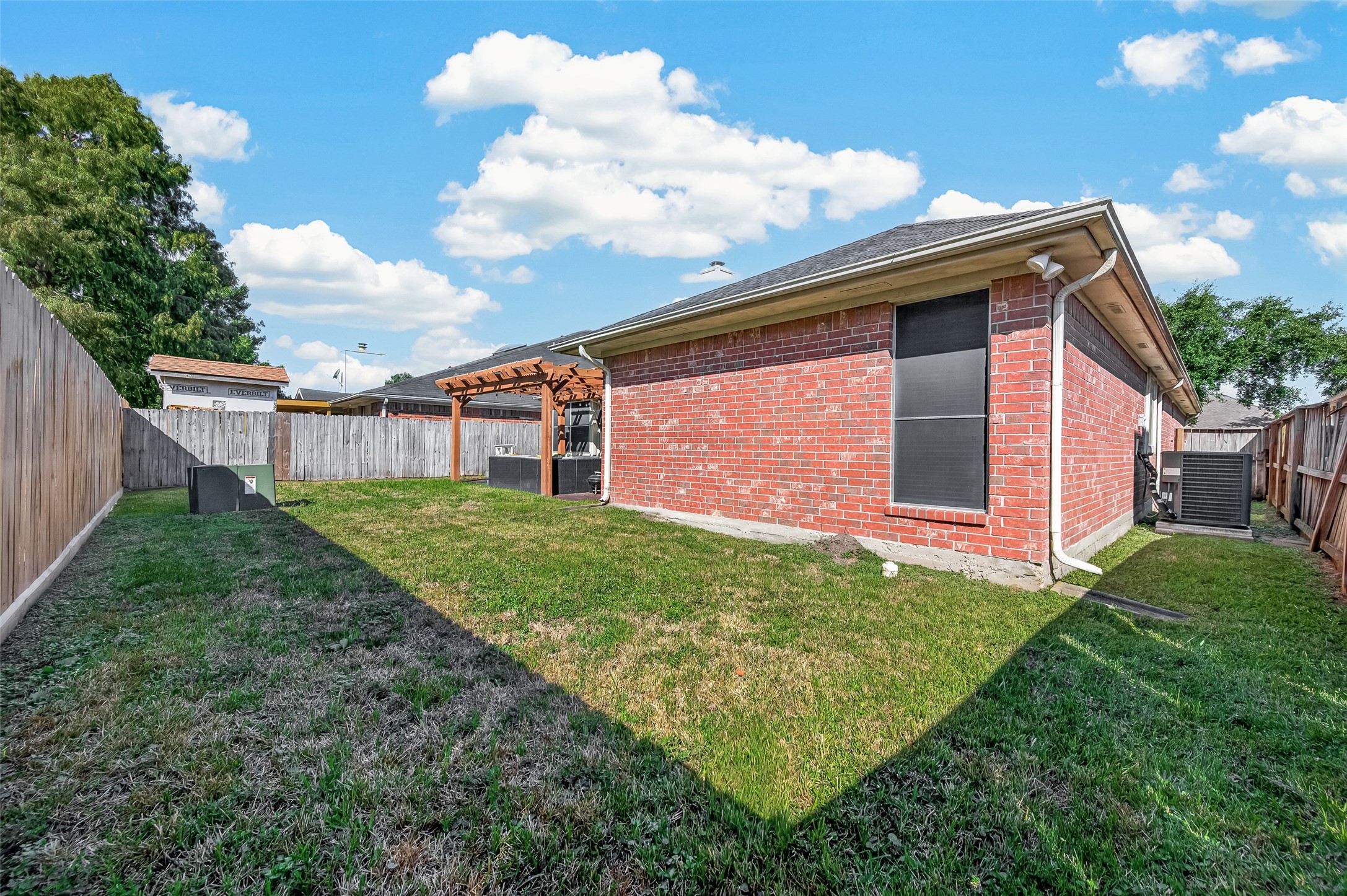 1615 Glacier Blue Drive, Fresno, TX 77545
