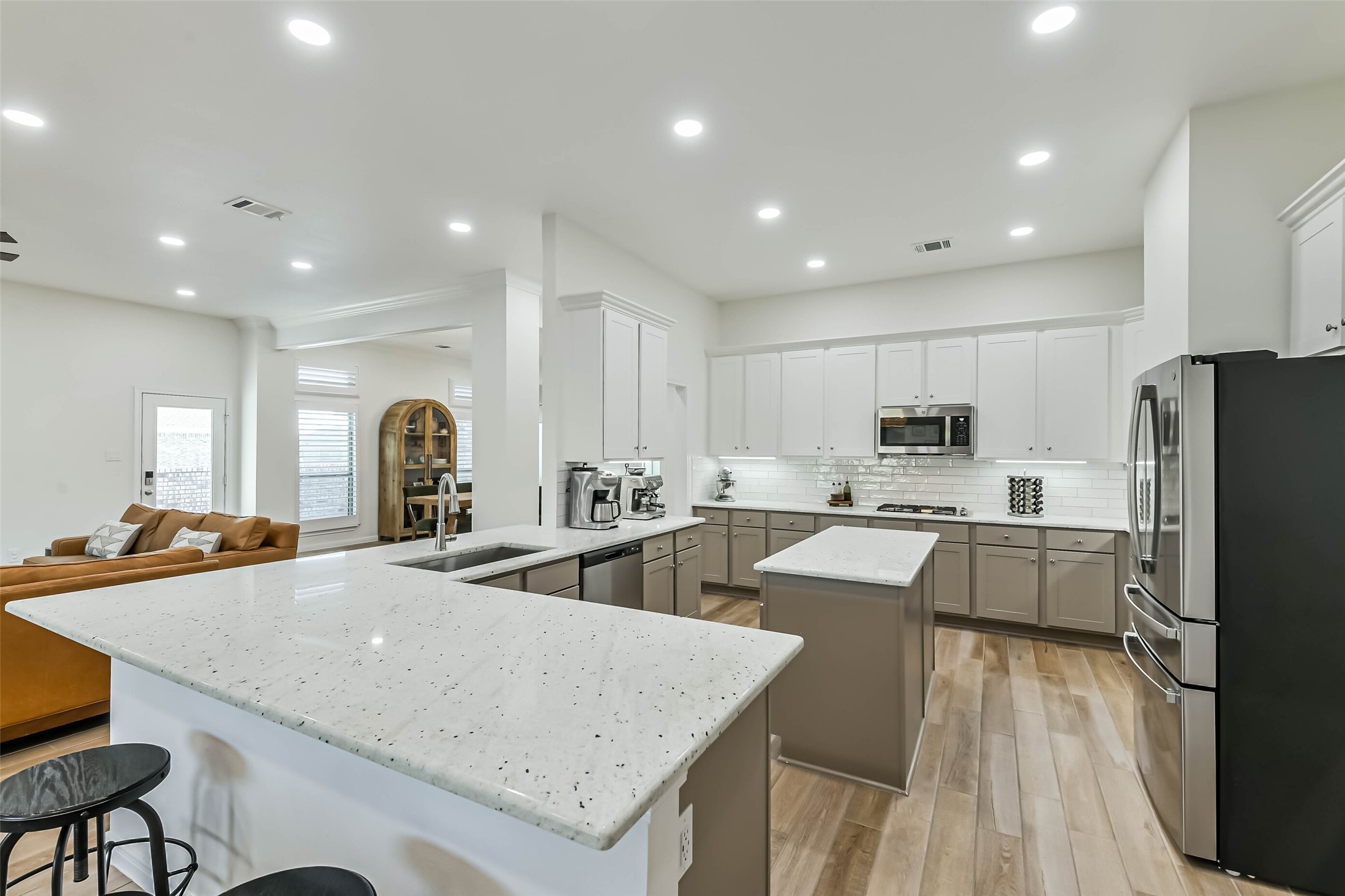 3214 Paseo Circle, Dickinson, TX 77539