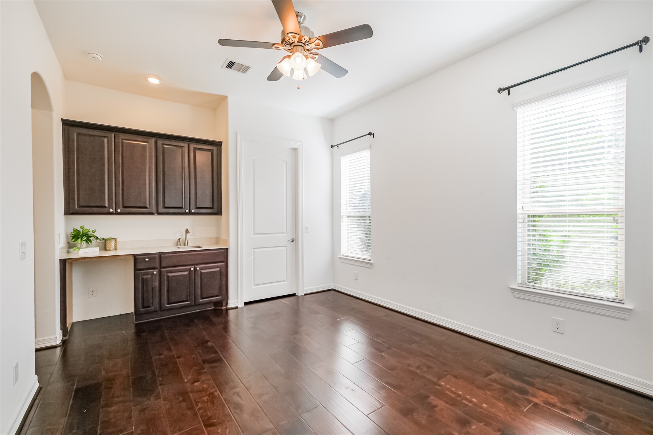 Fantastic flex space with endless possibilities. Guest suite, returning College Student suite, craft room or work from home office space? You decide!
