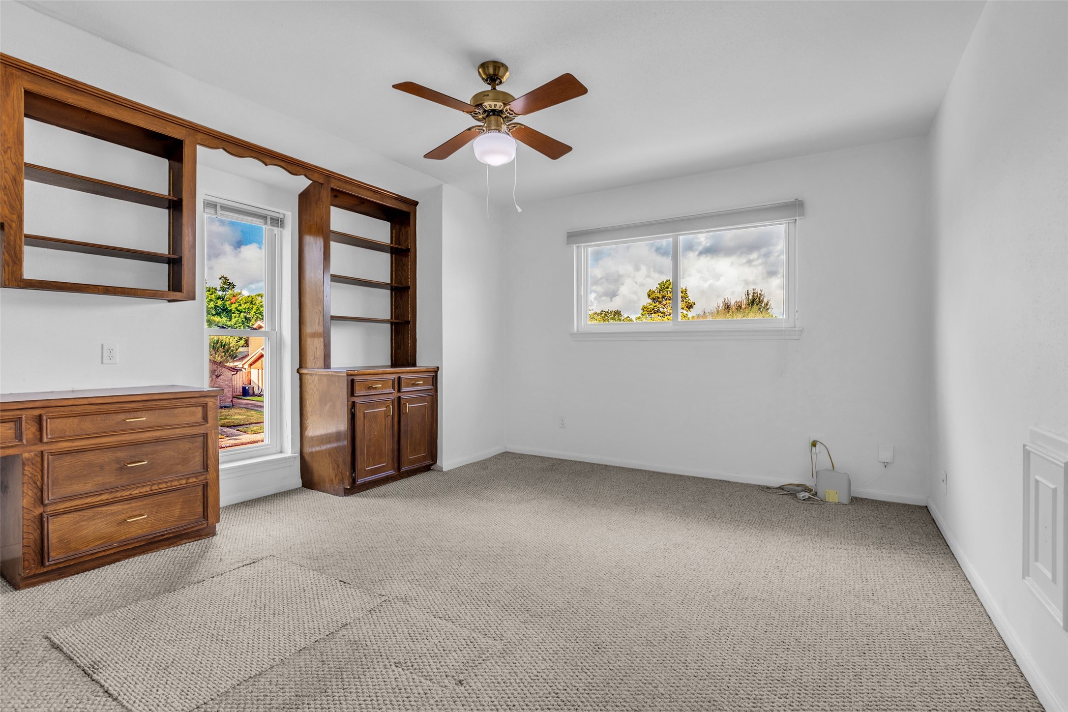 15319 Seahorse Drive, Houston, TX 77062