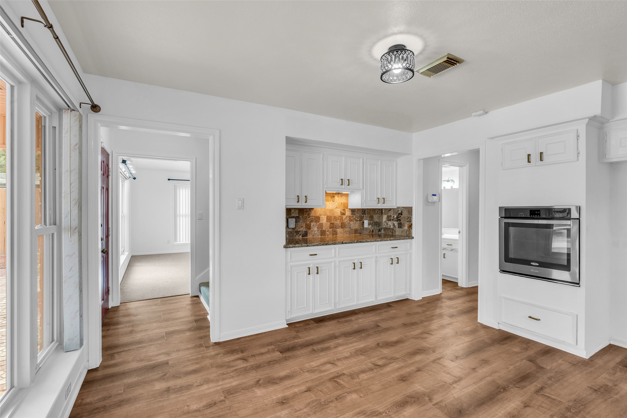 15319 Seahorse Drive, Houston, TX 77062