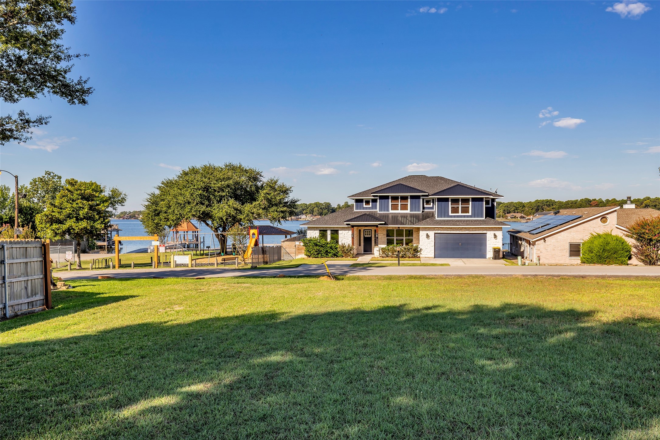 338 Bunker Hill, Willis, TX 77378