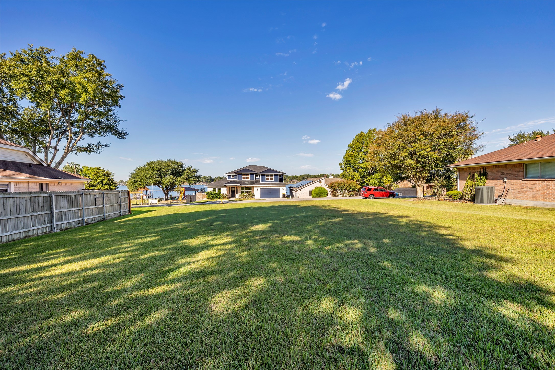 338 Bunker Hill, Willis, TX 77378