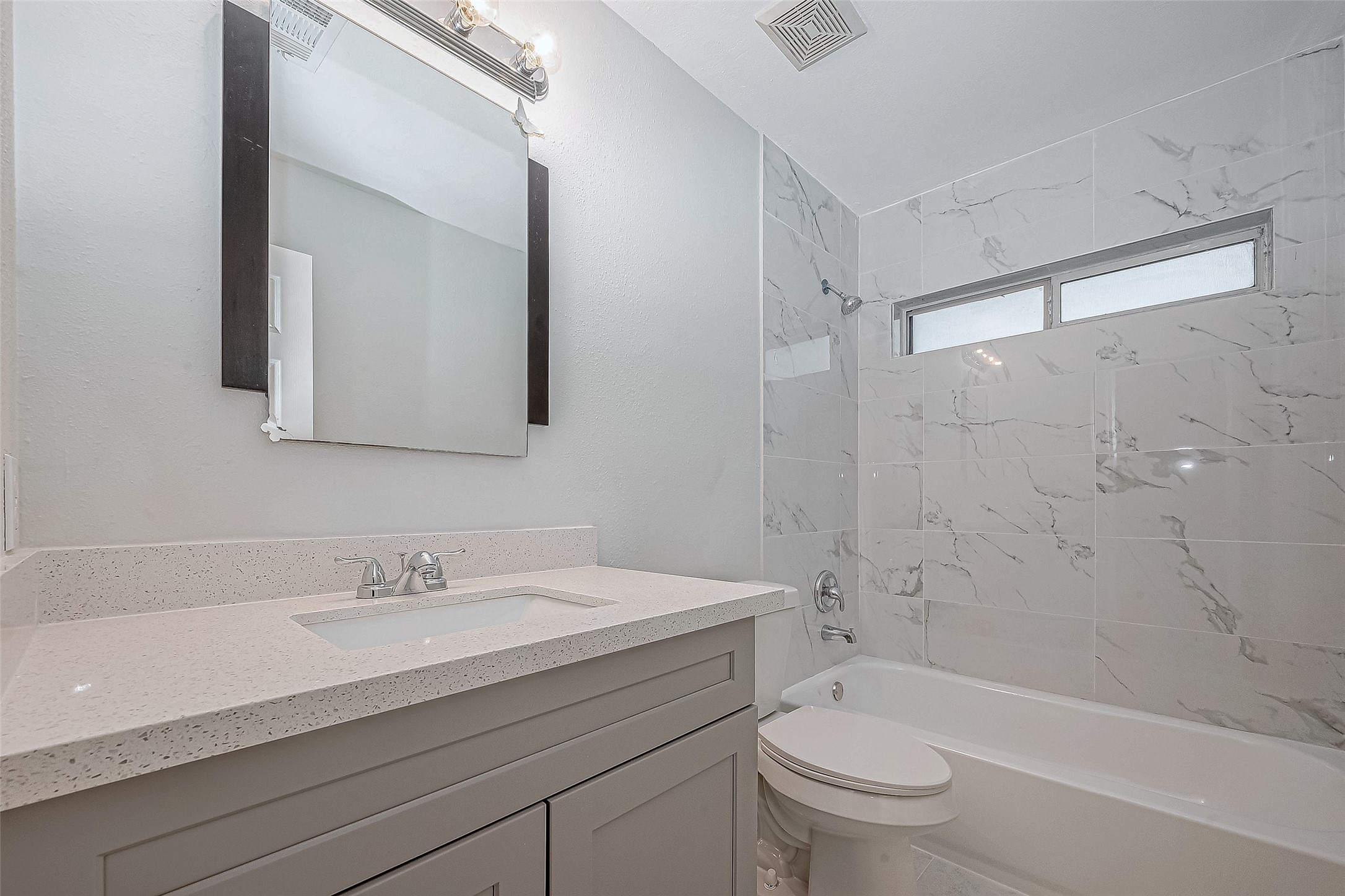 10327 Sablebrook Lane, Houston, TX 77095