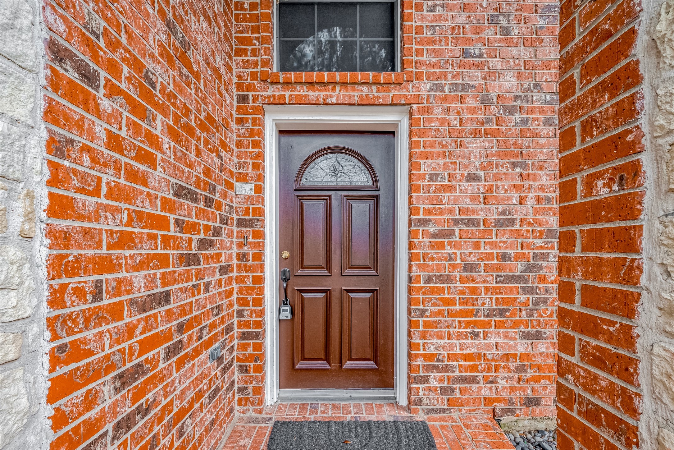 10327 Sablebrook Lane, Houston, TX 77095