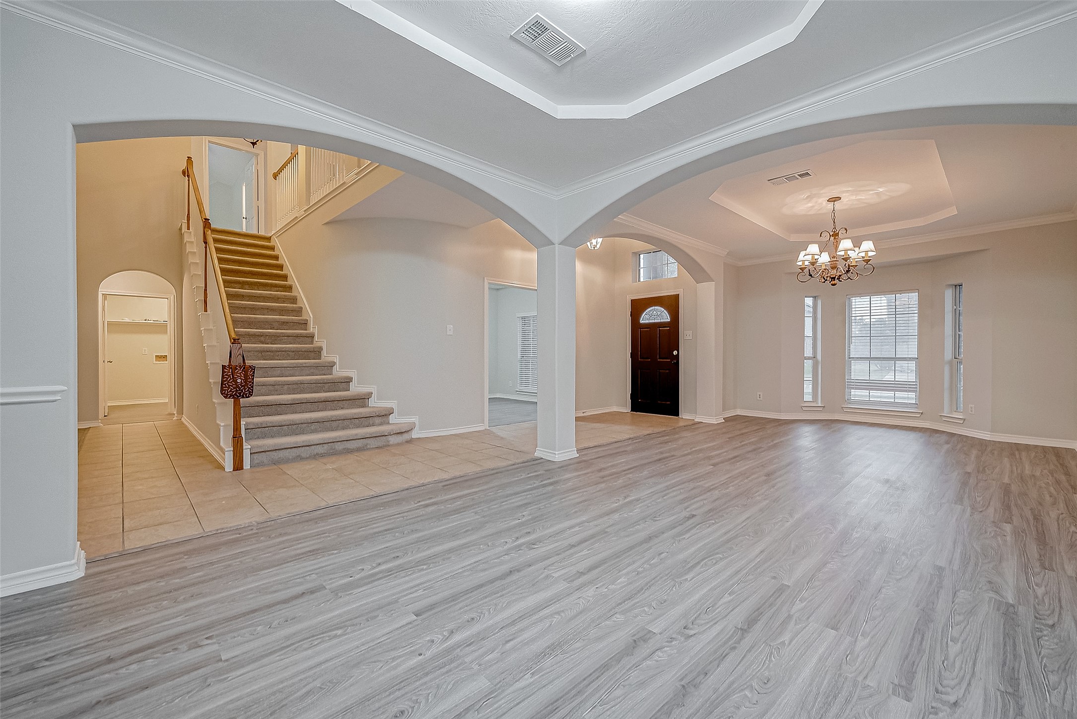 formal dining /living