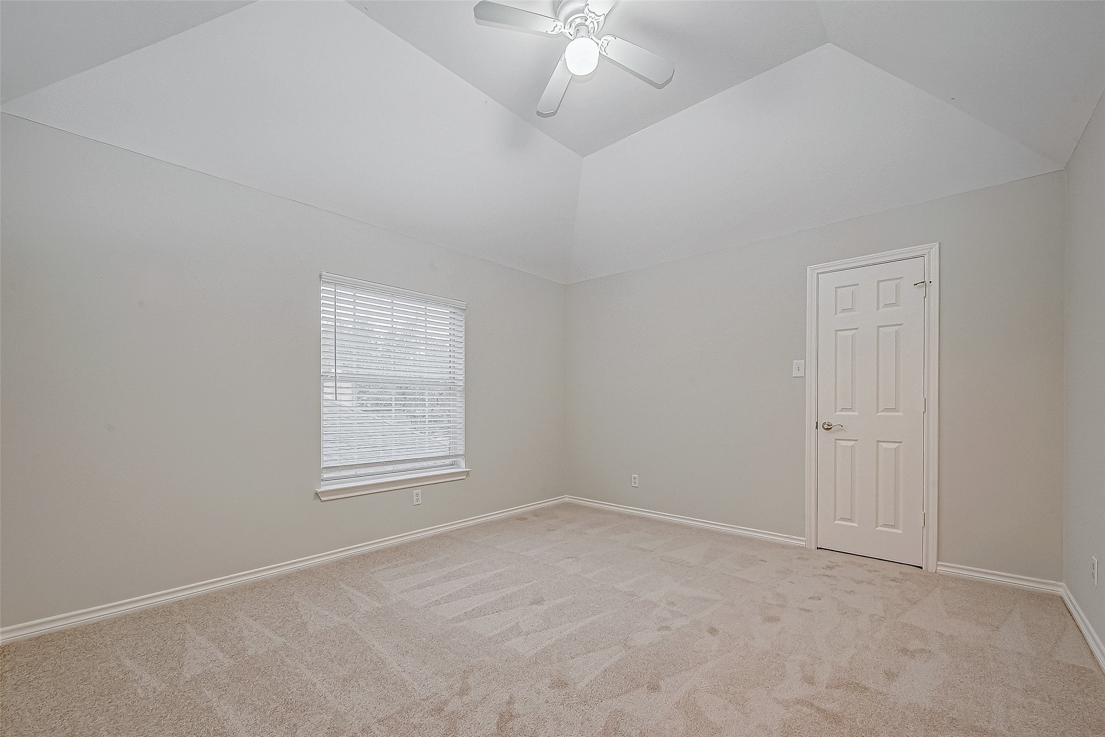 2nd floor bedroom 2