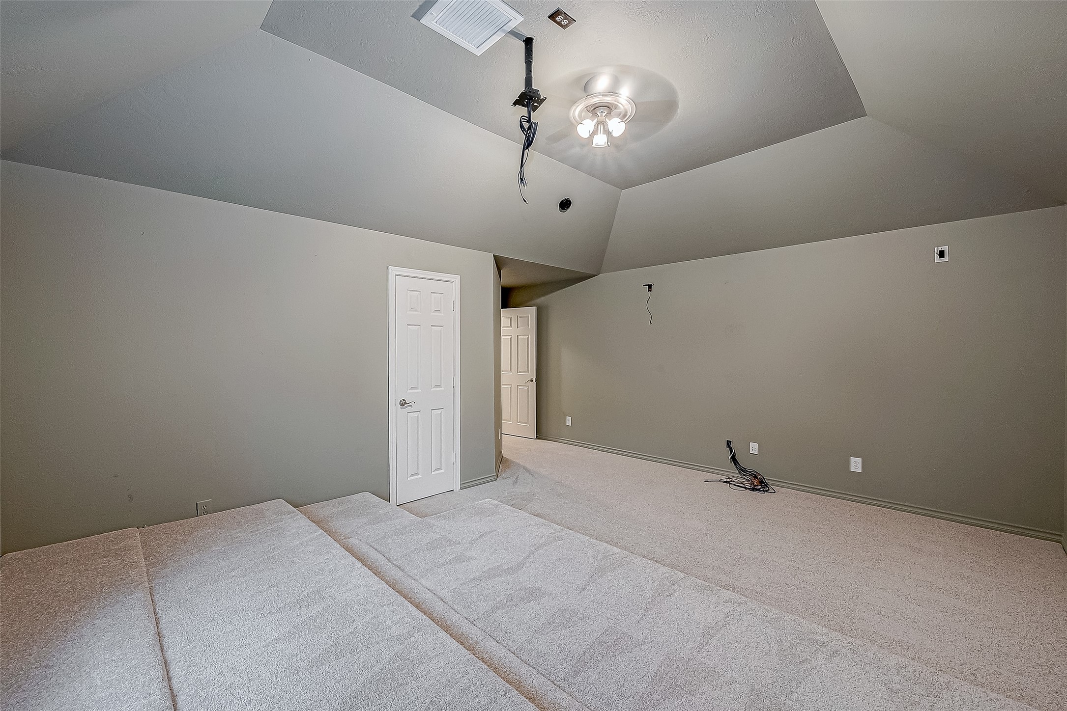 10327 Sablebrook Lane, Houston, TX 77095