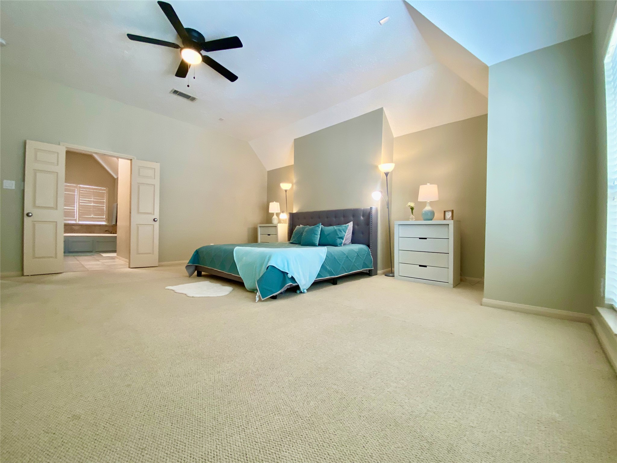 Primary suite