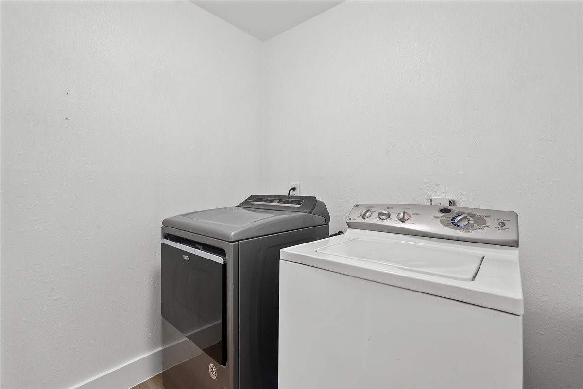 Washer & Dryer