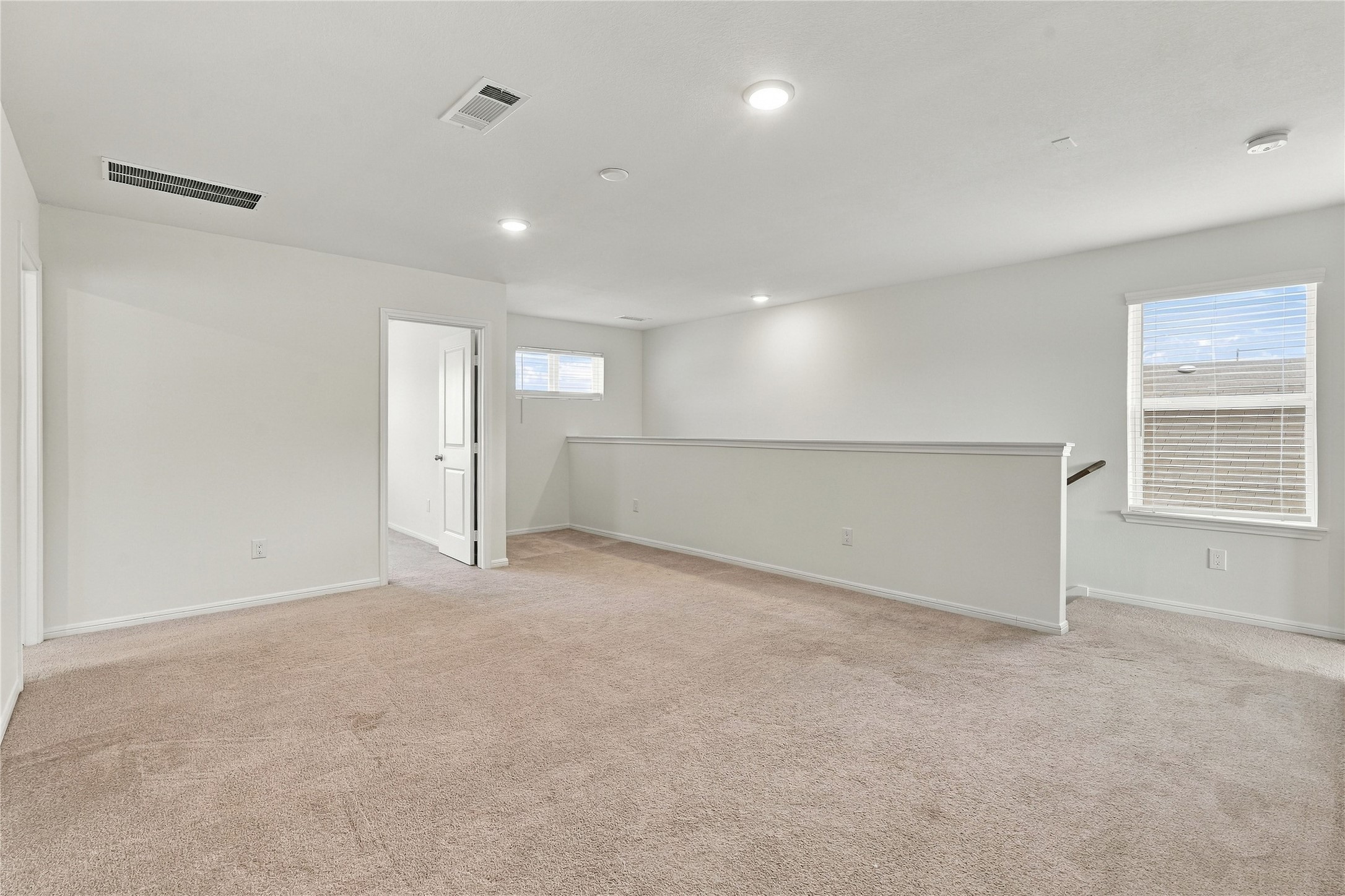 Great sized Game Room upstairs