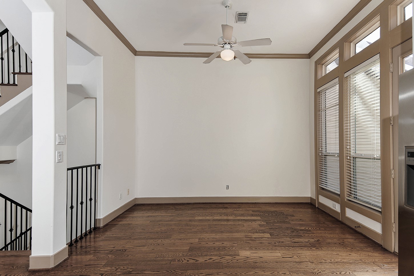 2nd Floor - Sunny Dining Area