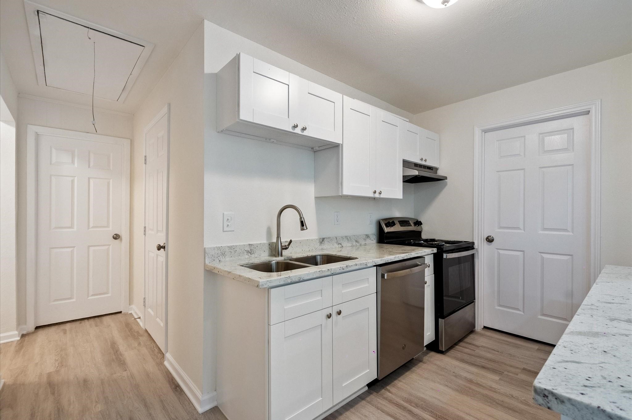 1803 Cardinal Drive, League City, TX 77573