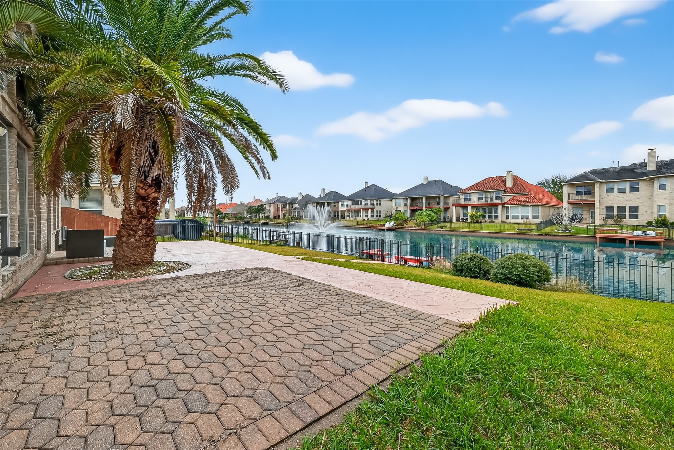 14419 Manorbier Lane, Sugar Land, TX 77498