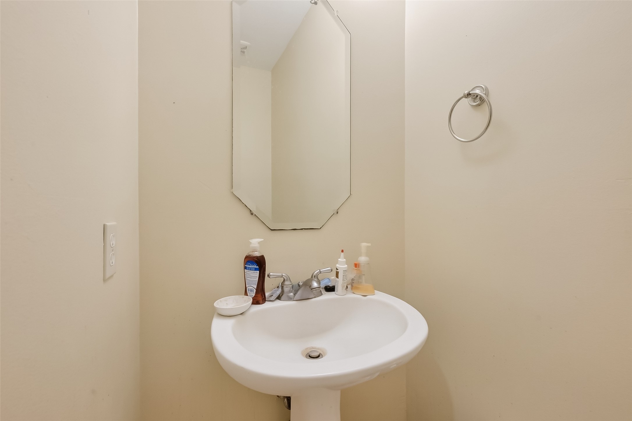 14419 Manorbier Lane, Sugar Land, TX 77498