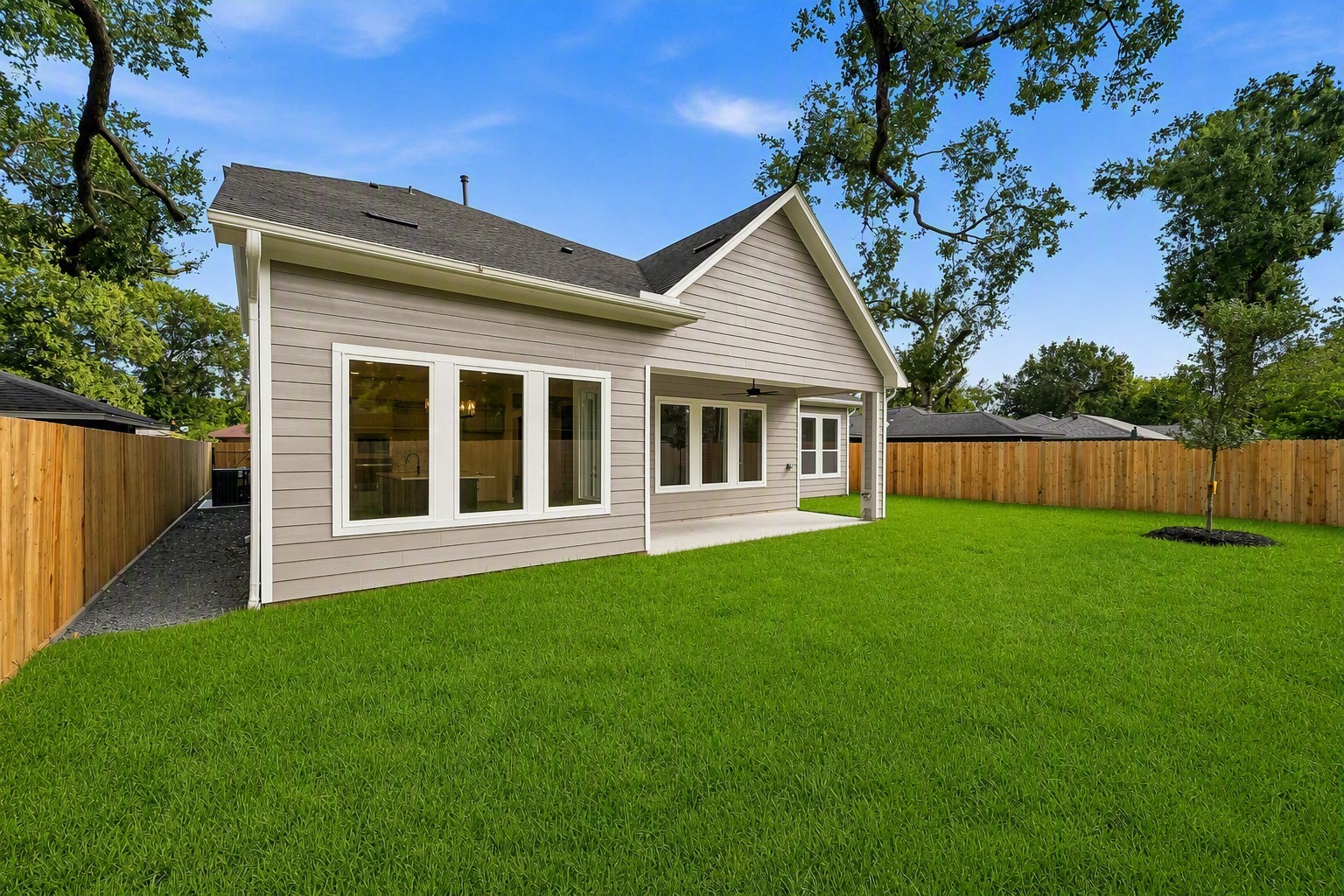 5109 Lido Lane, Houston, TX 77092