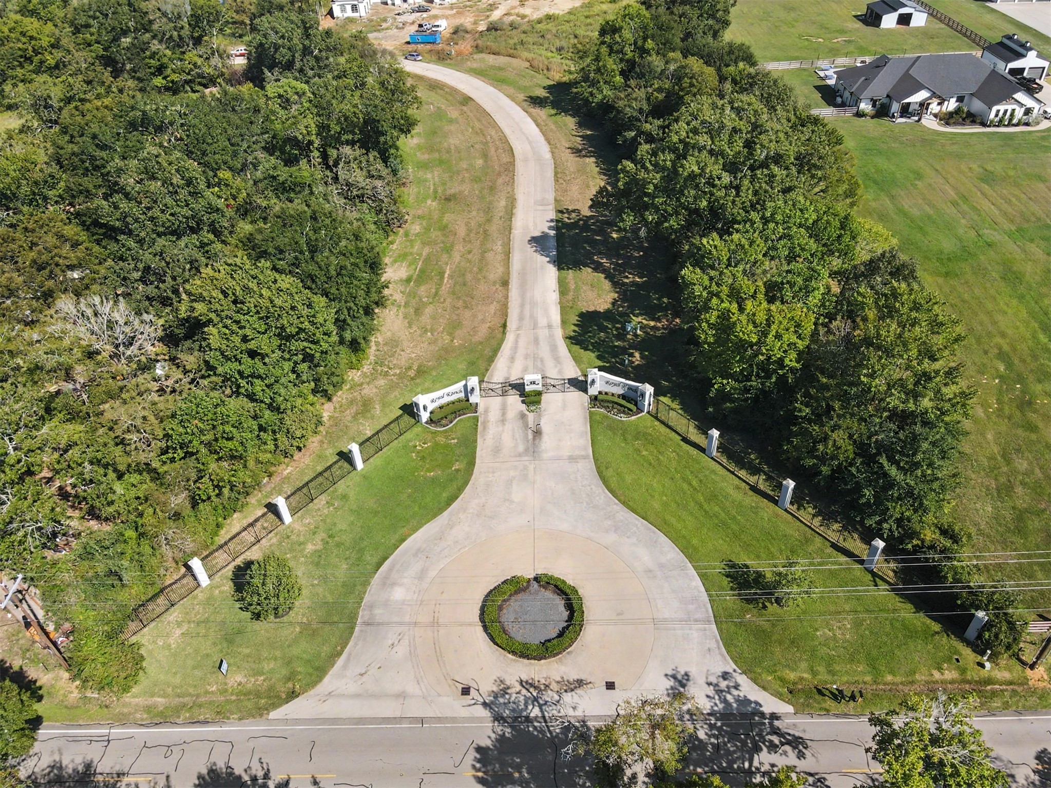 Entry to the neighborhood