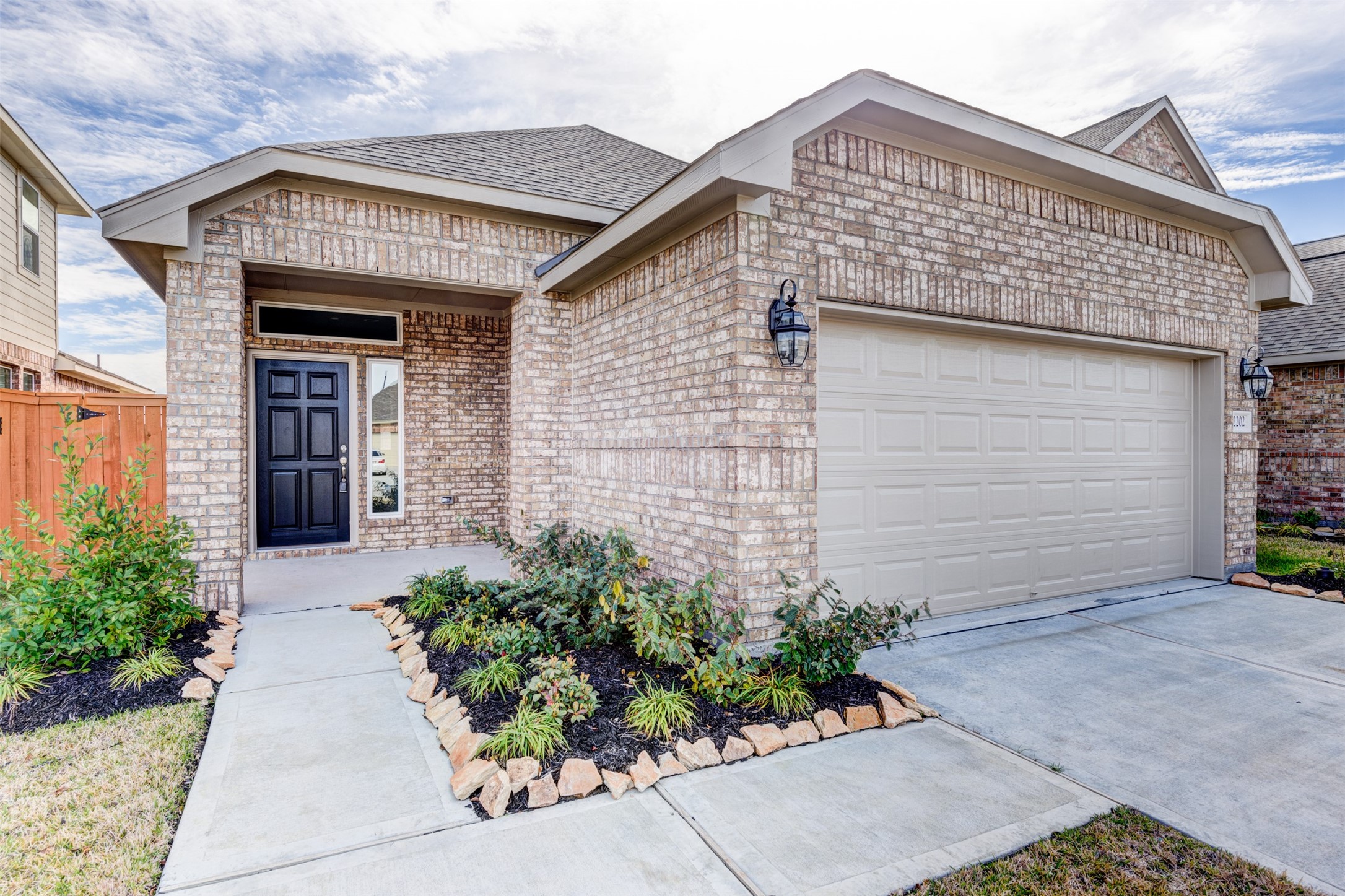 Great curb appeal!