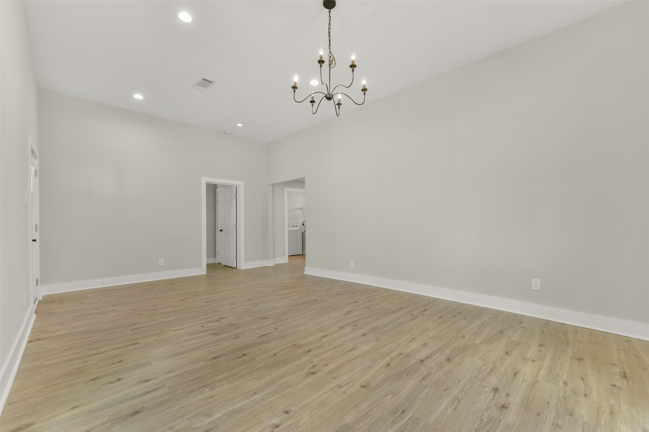 1621 W Sealy Street, Alvin, TX 77511