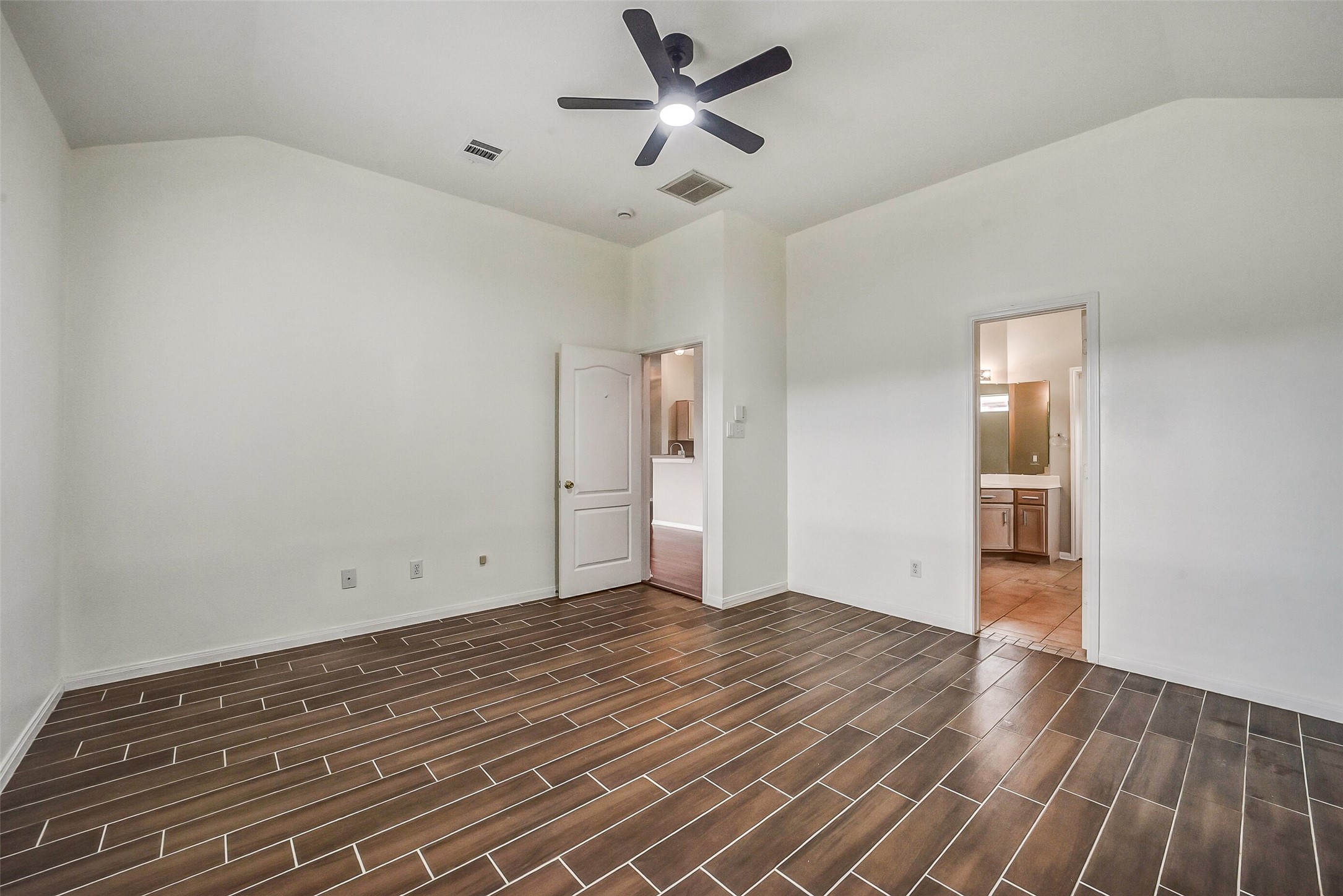 7002 Plaza Del Sol Drive, Houston, TX 77083