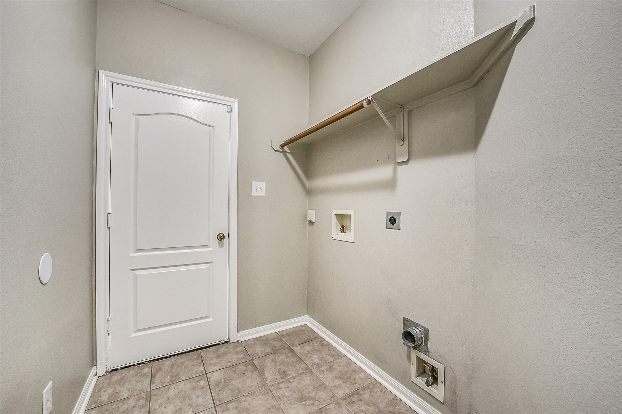 7002 Plaza Del Sol Drive, Houston, TX 77083
