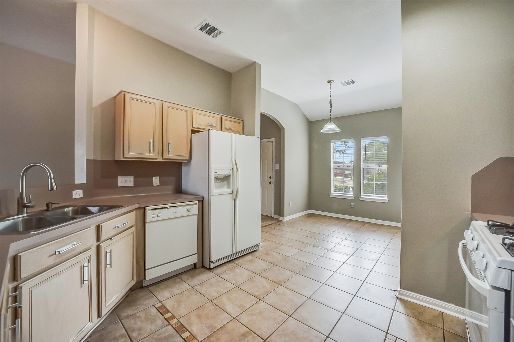 7002 Plaza Del Sol Drive, Houston, TX 77083