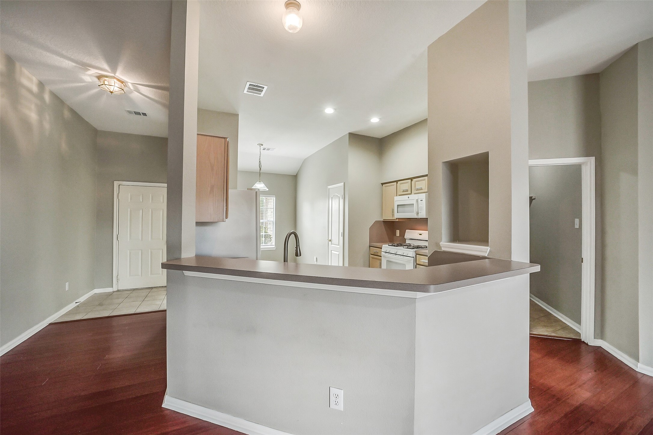 7002 Plaza Del Sol Drive, Houston, TX 77083