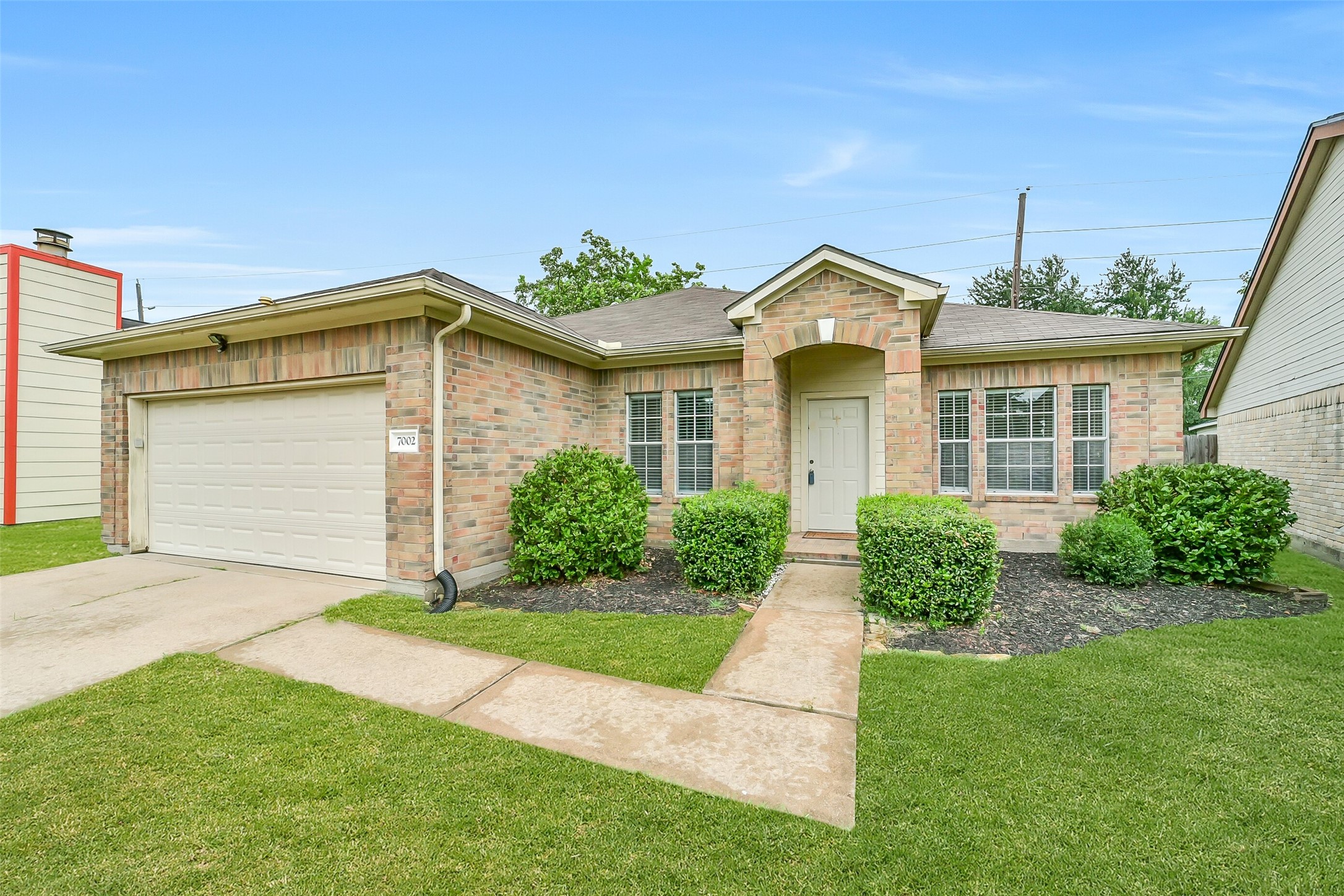 7002 Plaza Del Sol Drive, Houston, TX 77083