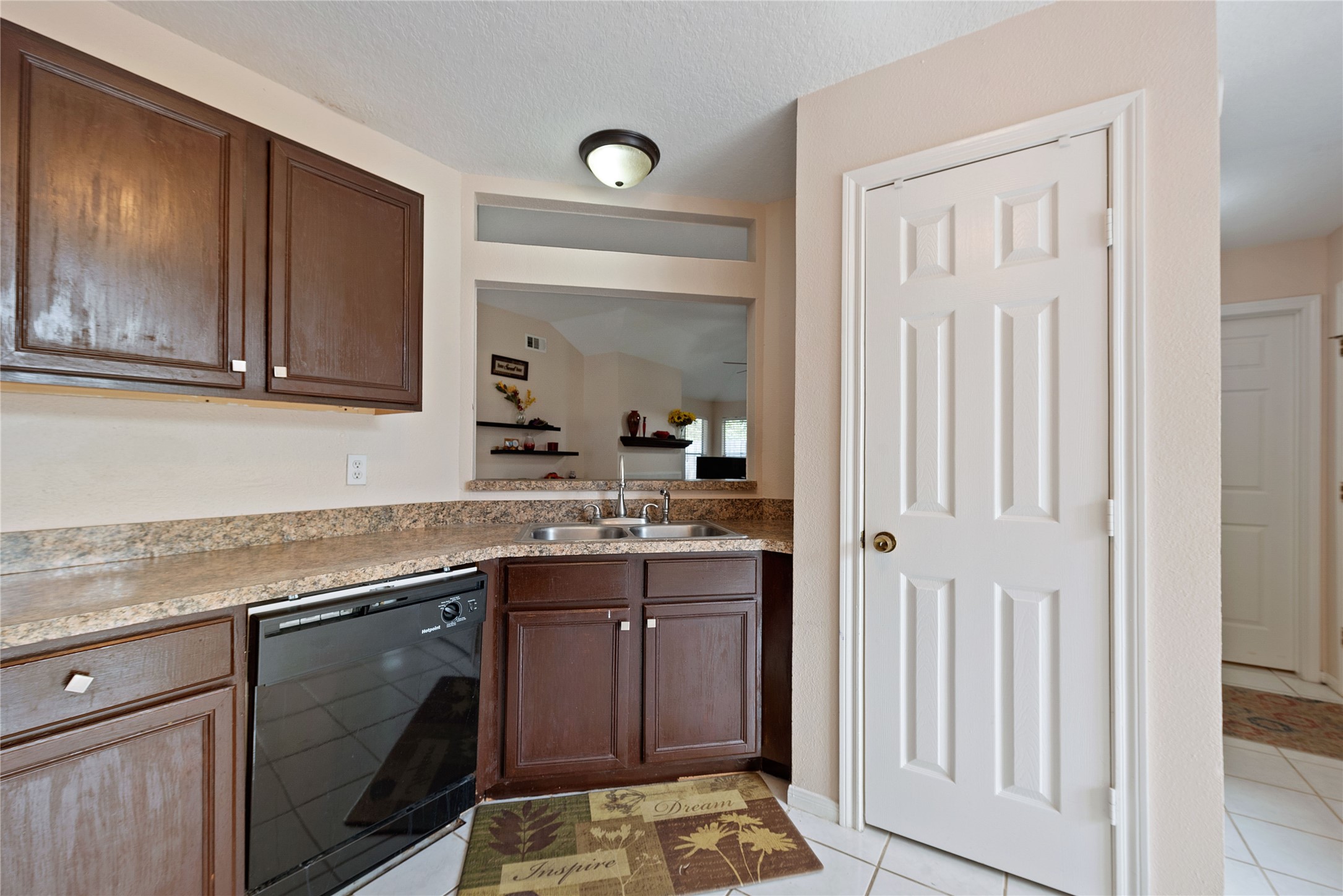 591 Mosswood Drive, Conroe, TX 77302
