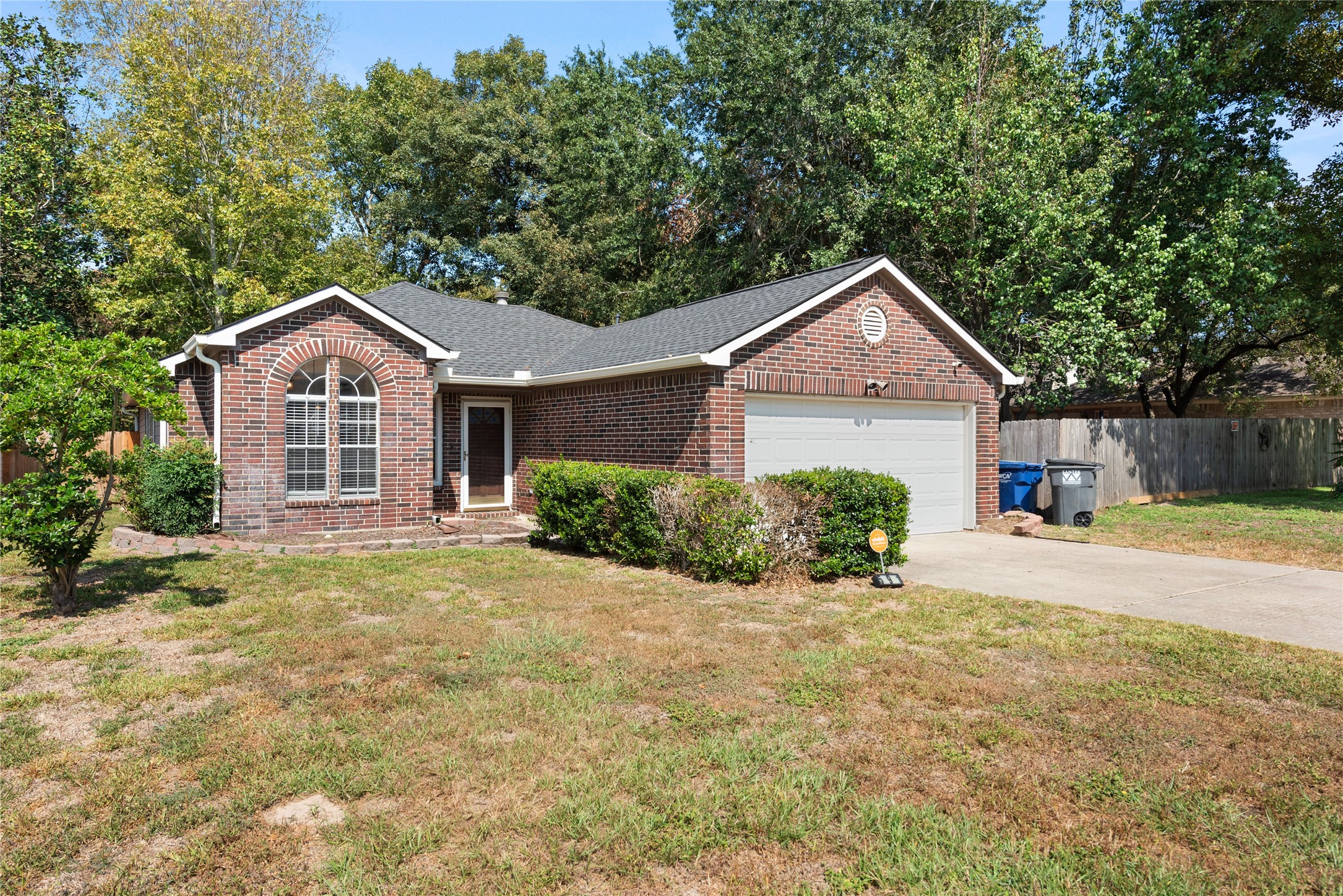 591 Mosswood Drive, Conroe, TX 77302 591 Mosswood Drive, Conroe, TX 77302