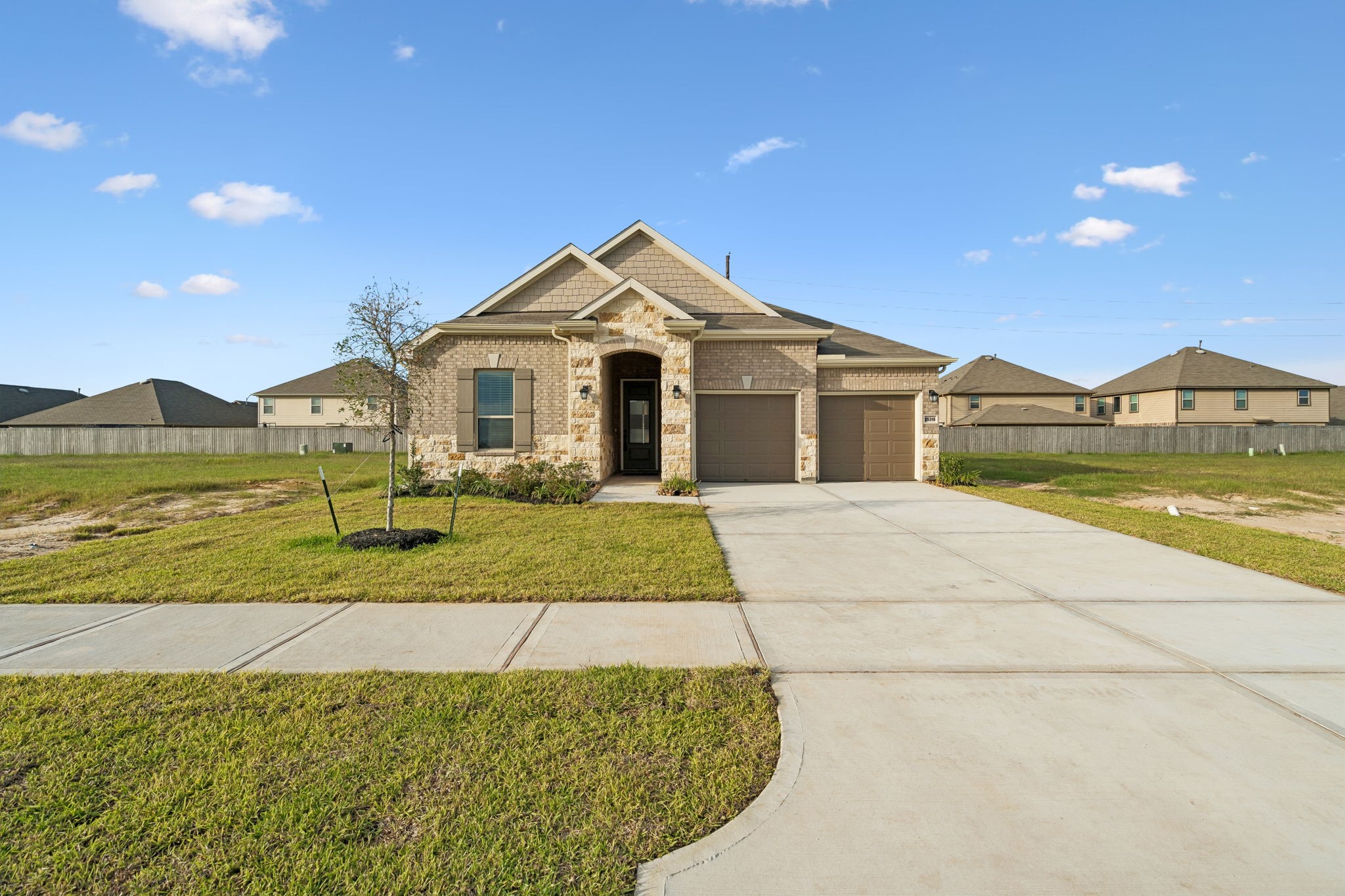 25318 Tanner Falls Drive Drive, Richmond, TX 77406