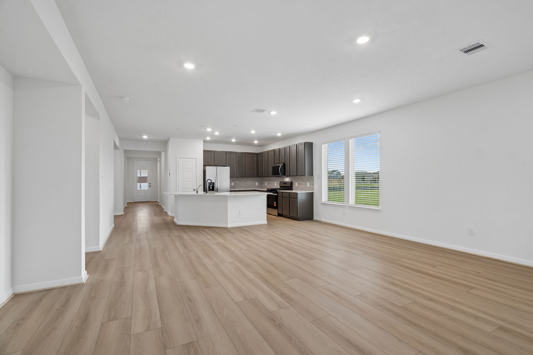25318 Tanner Falls Drive Drive, Richmond, TX 77406