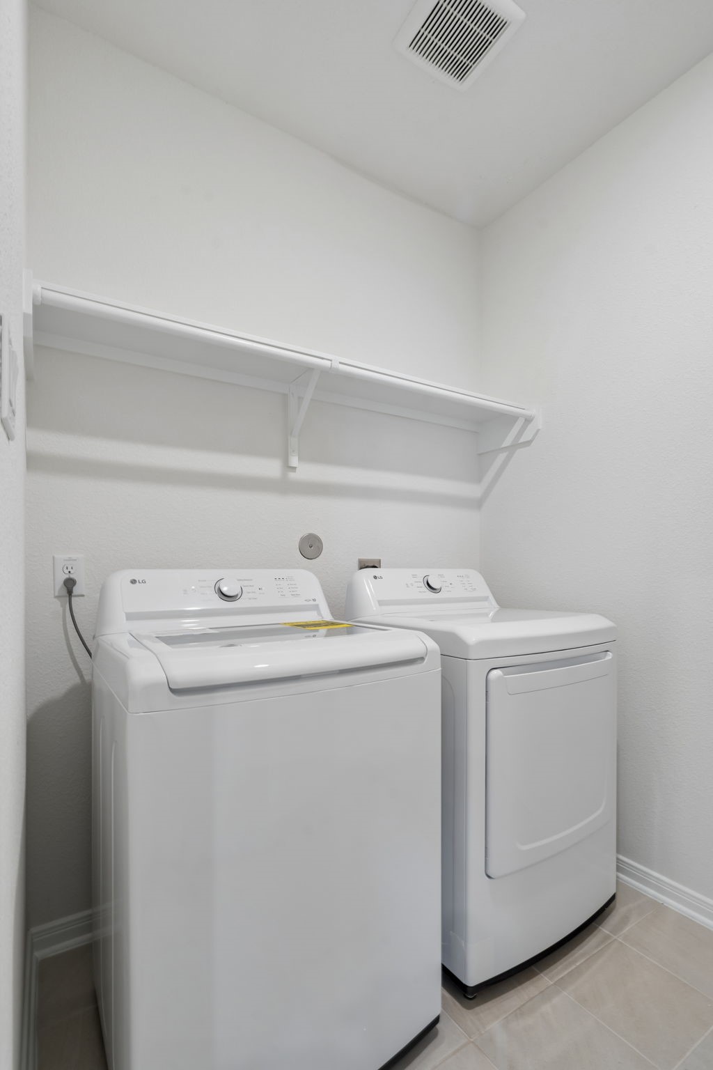 25318 Tanner Falls Drive Drive, Richmond, TX 77406