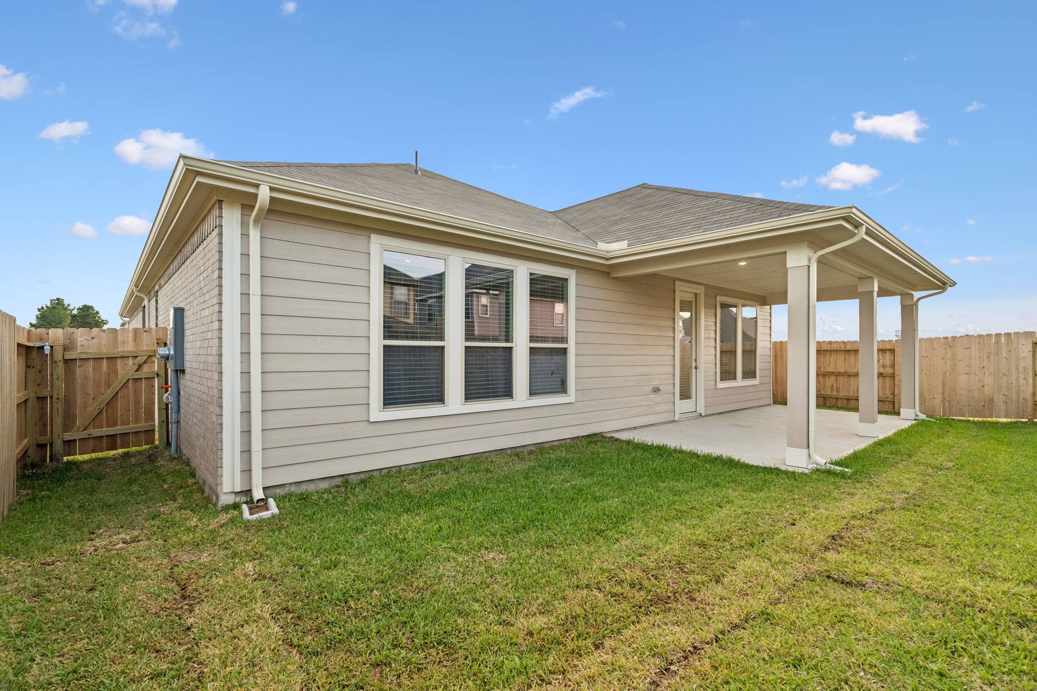 25318 Tanner Falls Drive Drive, Richmond, TX 77406