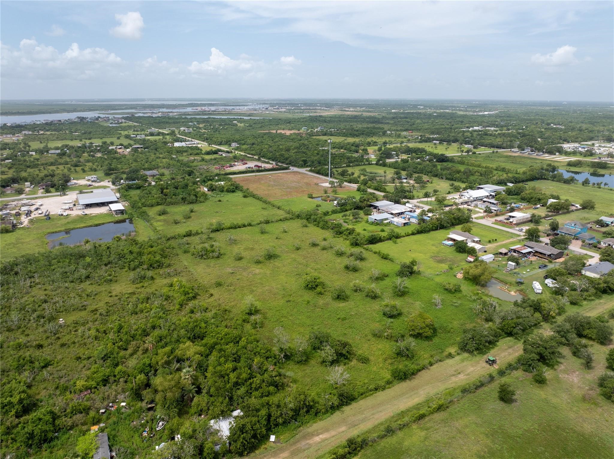 2454 Fm-517, Dickinson, TX 77539 2454 Fm-517, Dickinson, TX 77539