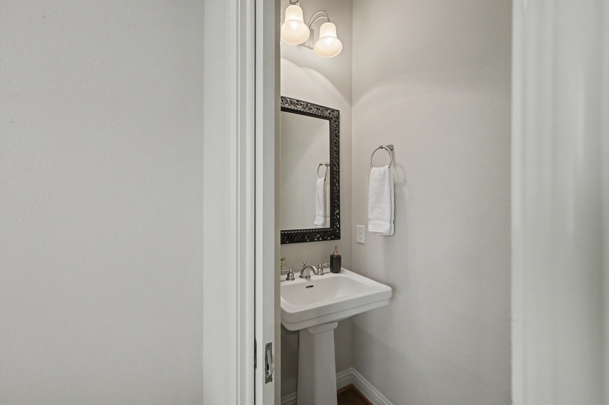 5213 Eigel Street, #B, Houston, TX 77007