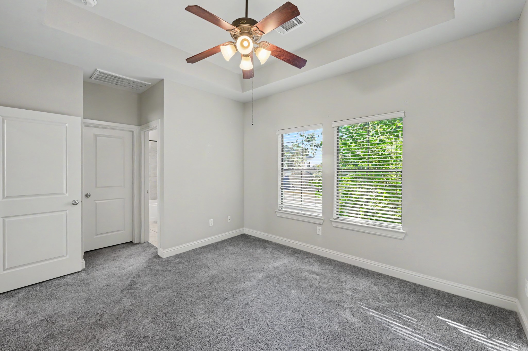 5213 Eigel Street, #B, Houston, TX 77007