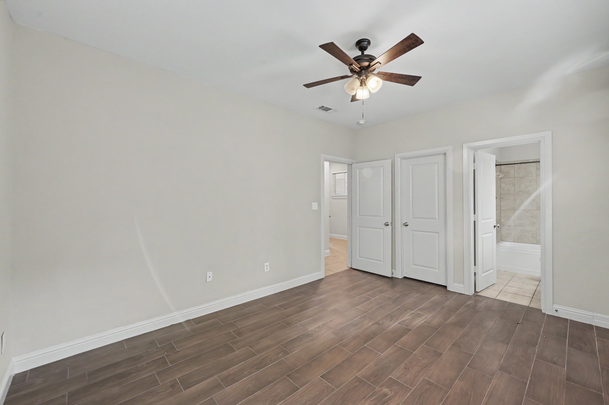 5213 Eigel Street, #B, Houston, TX 77007