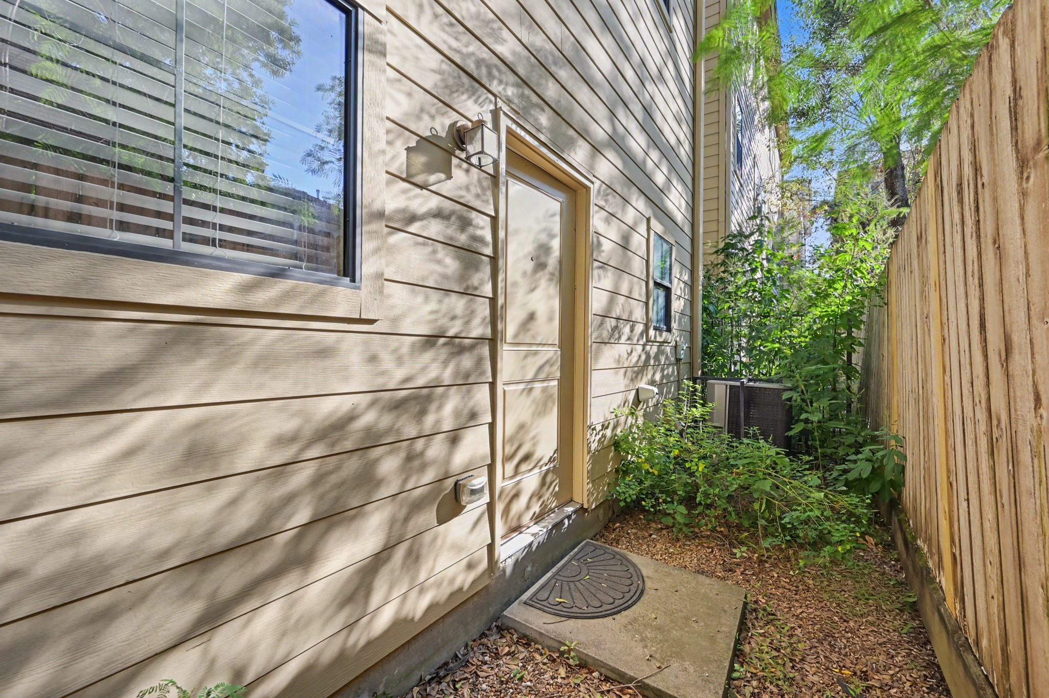 5213 Eigel Street, #B, Houston, TX 77007