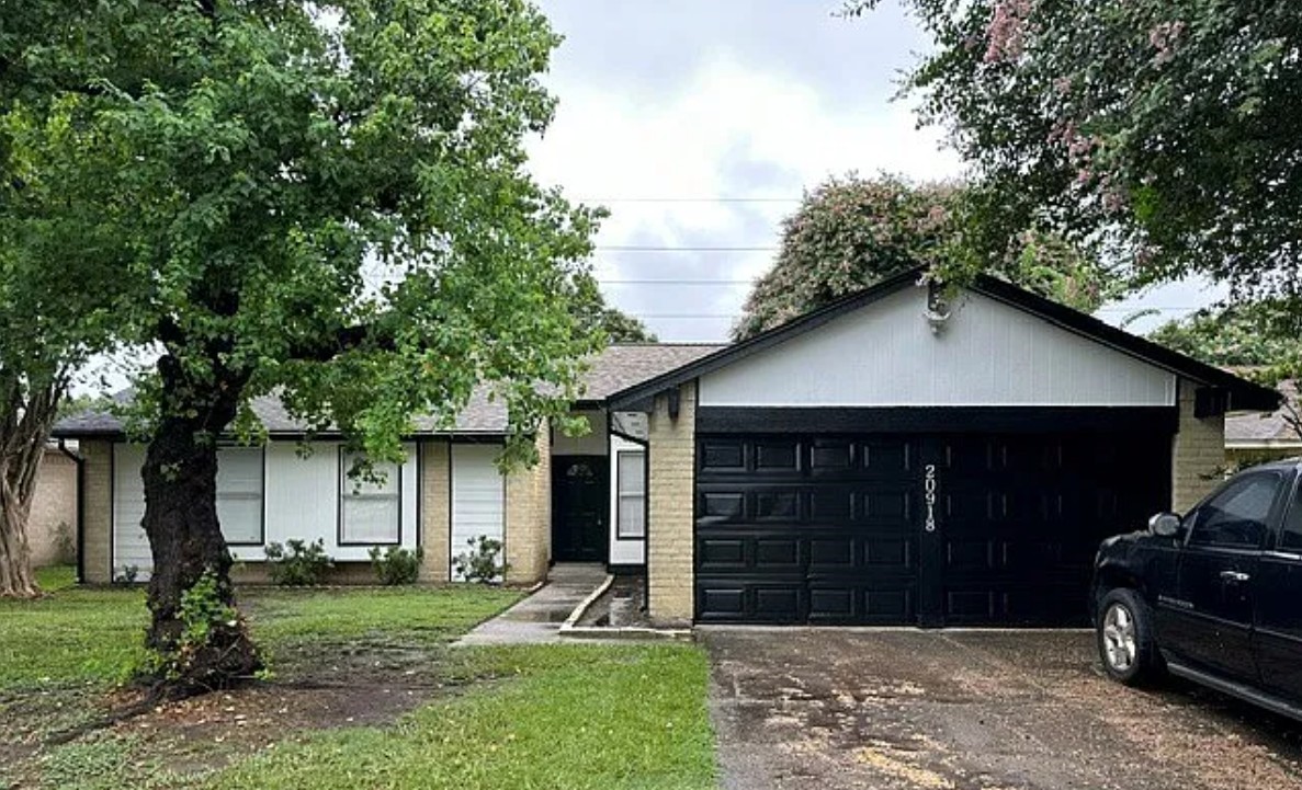 20918 Rivershadows Lane, Spring, TX 77388