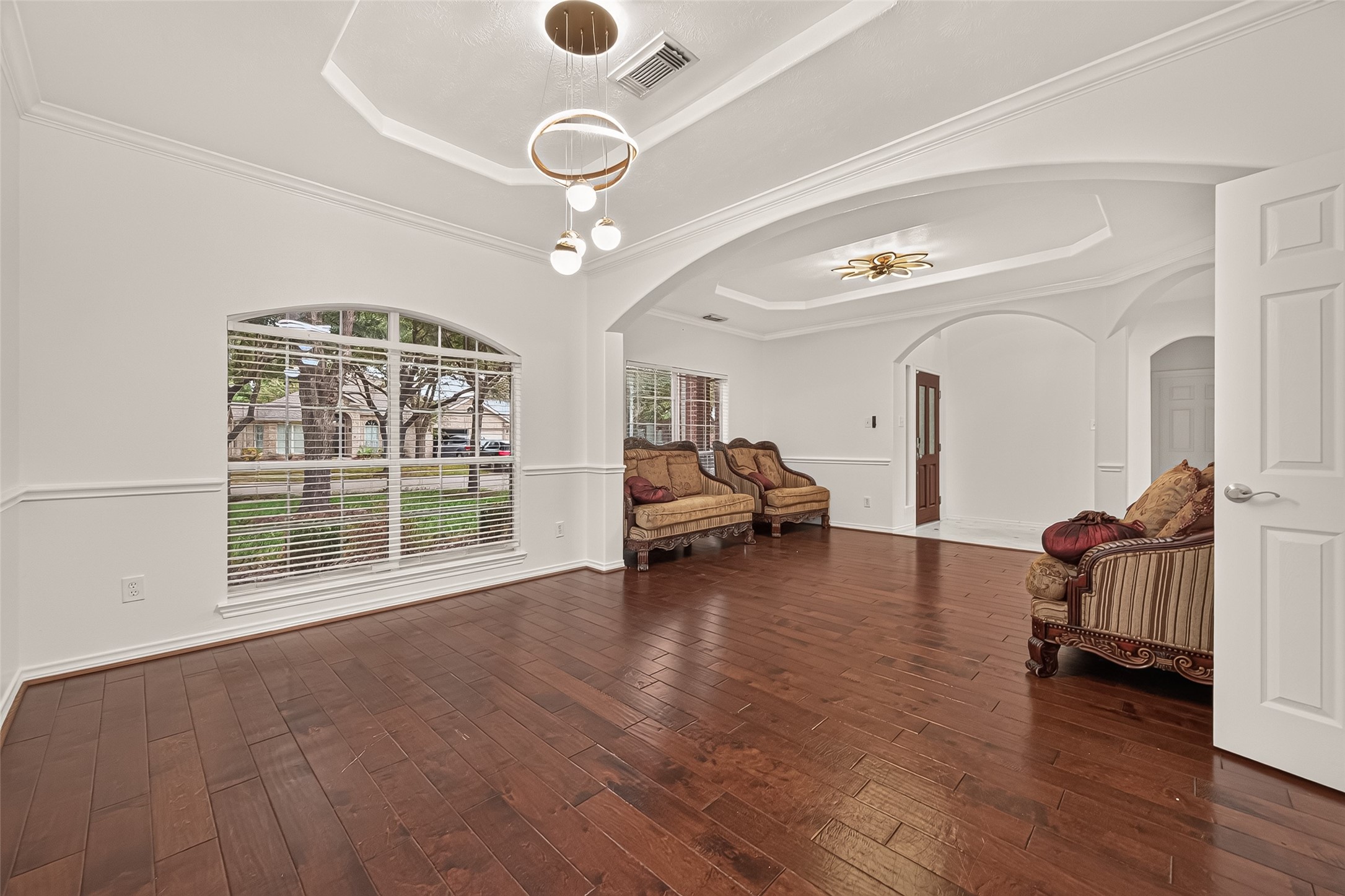 10335 Sablebrook Lane, Houston, TX 77095