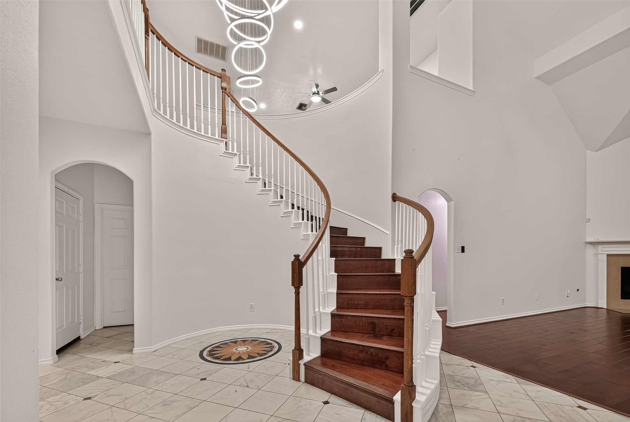 10335 Sablebrook Lane, Houston, TX 77095