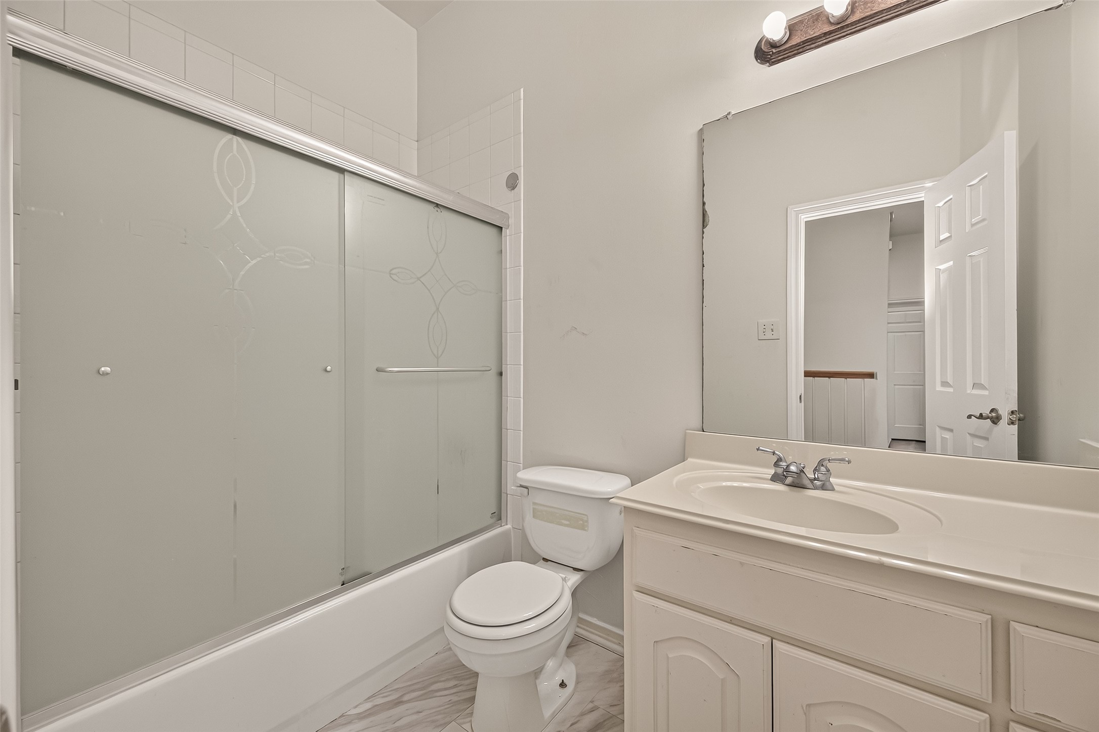 10335 Sablebrook Lane, Houston, TX 77095