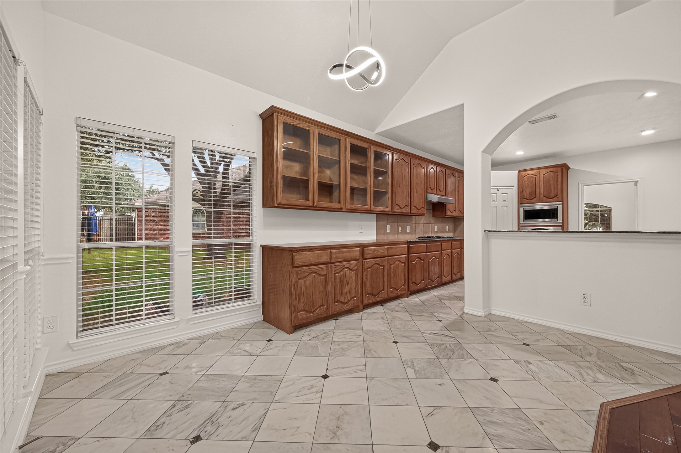 10335 Sablebrook Lane, Houston, TX 77095