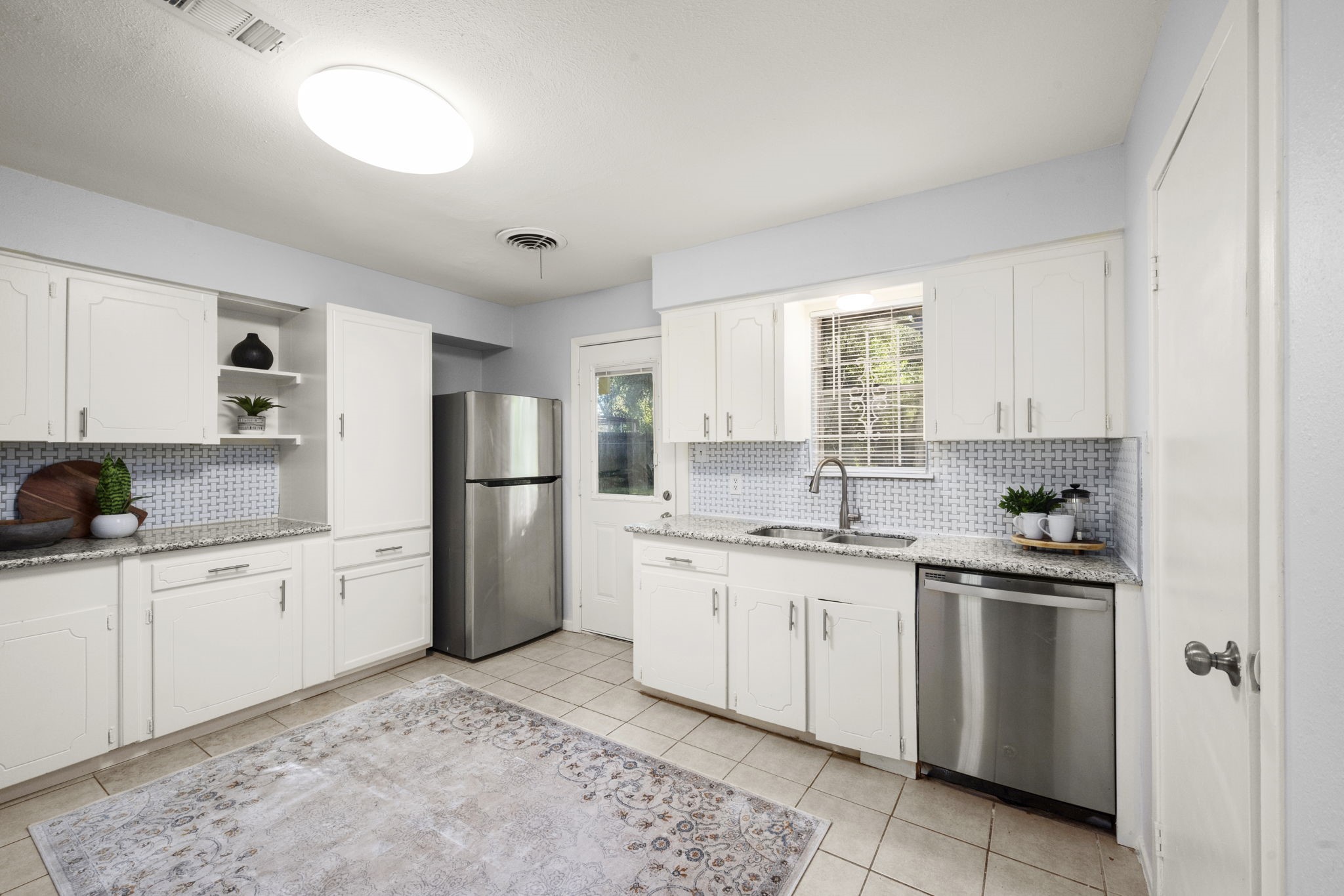 4326 Akard Street, Houston, TX 77047