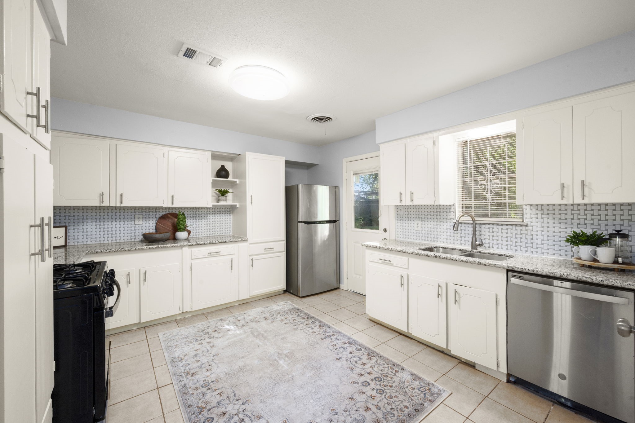 4326 Akard Street, Houston, TX 77047