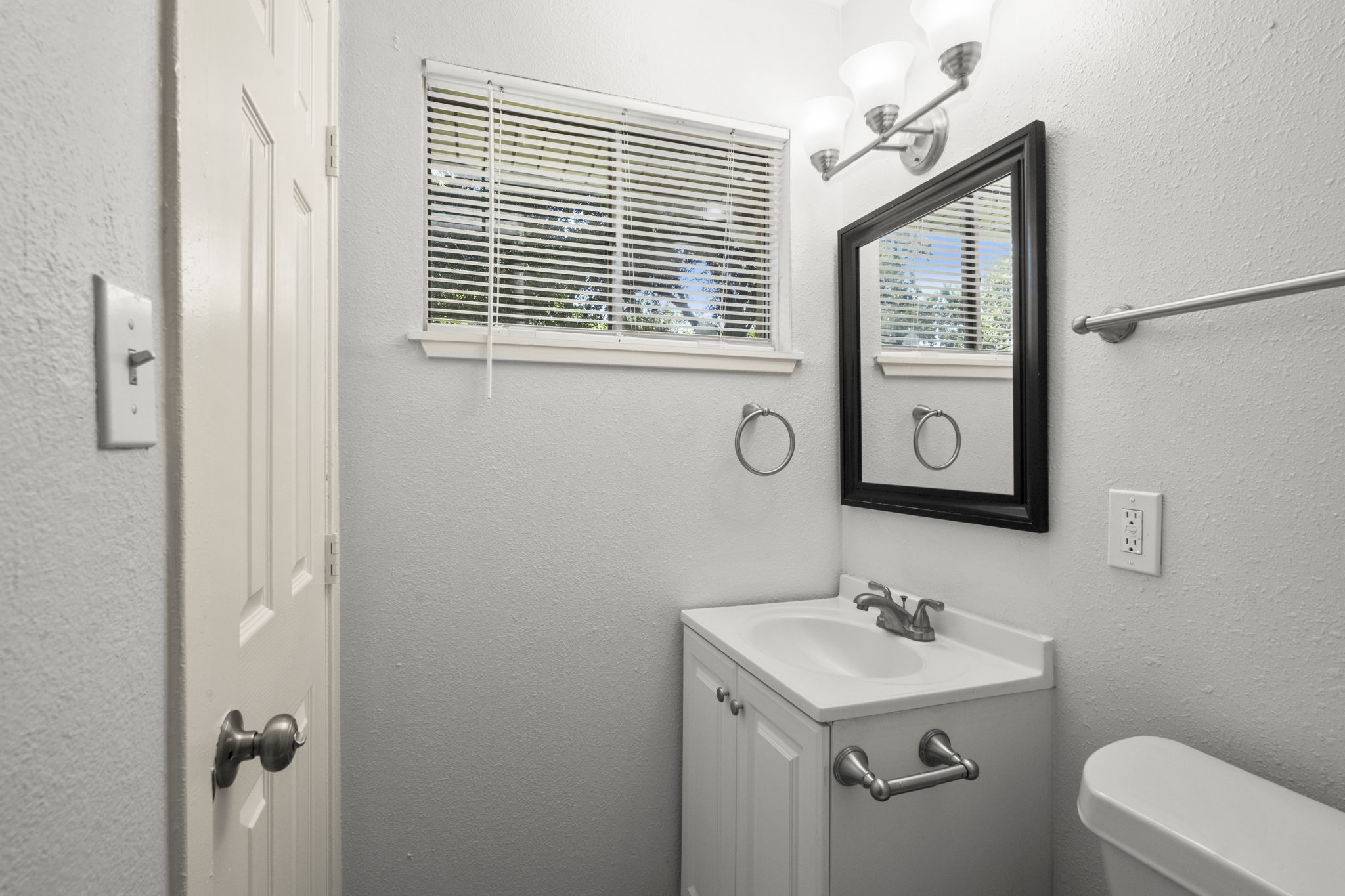 4326 Akard Street, Houston, TX 77047