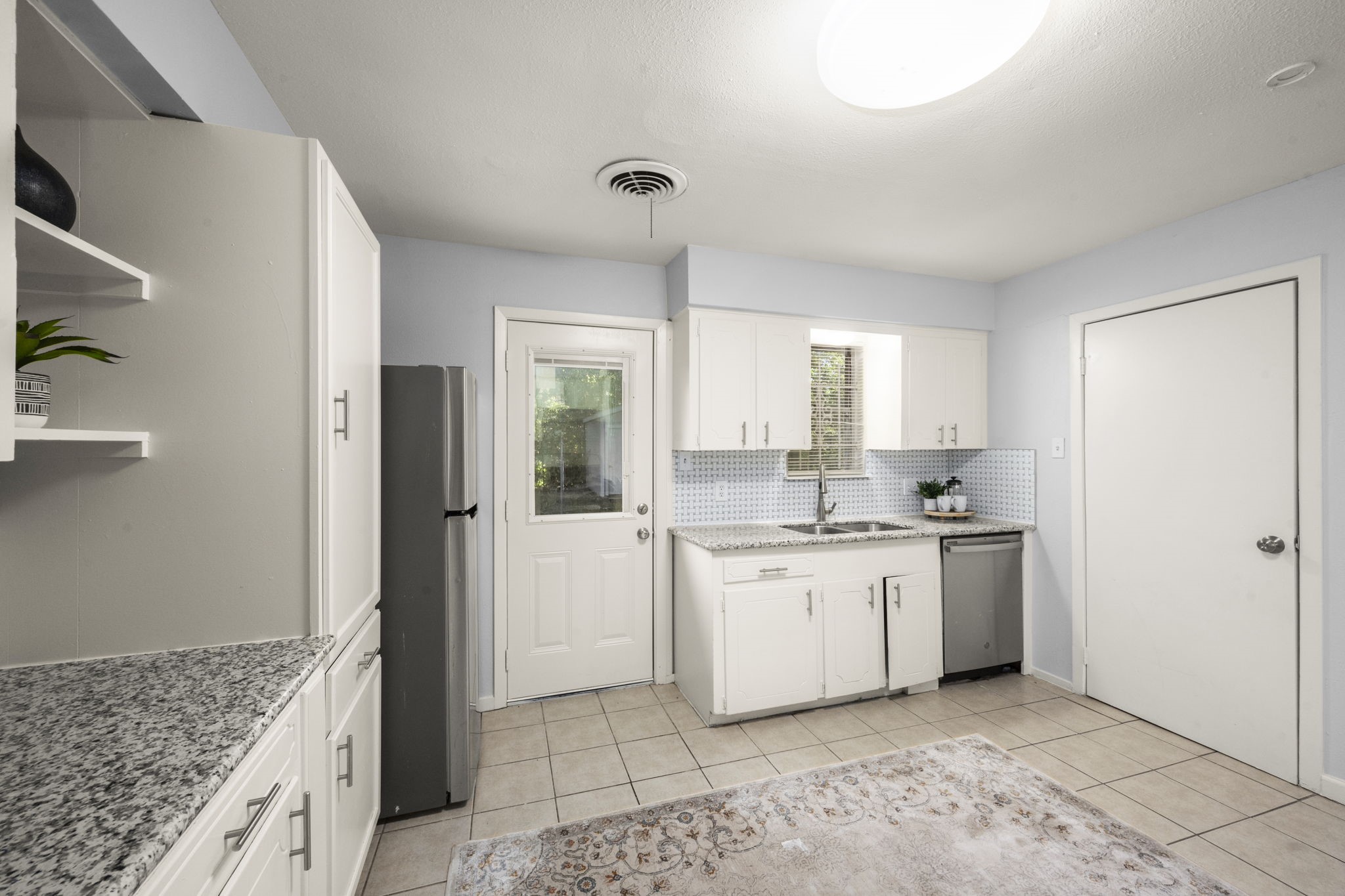 4326 Akard Street, Houston, TX 77047