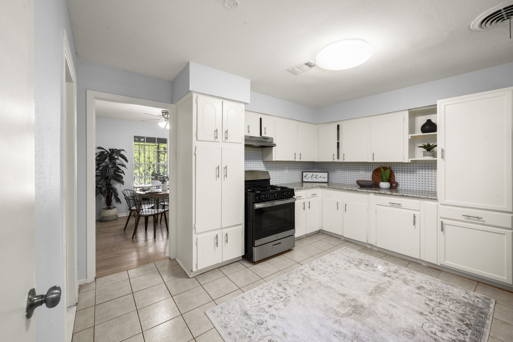 4326 Akard Street, Houston, TX 77047