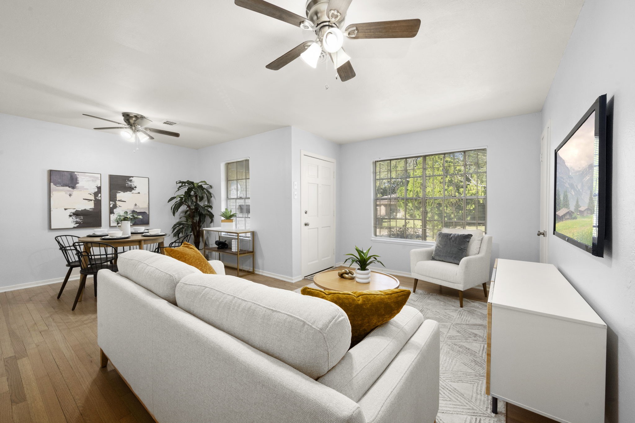4326 Akard Street, Houston, TX 77047